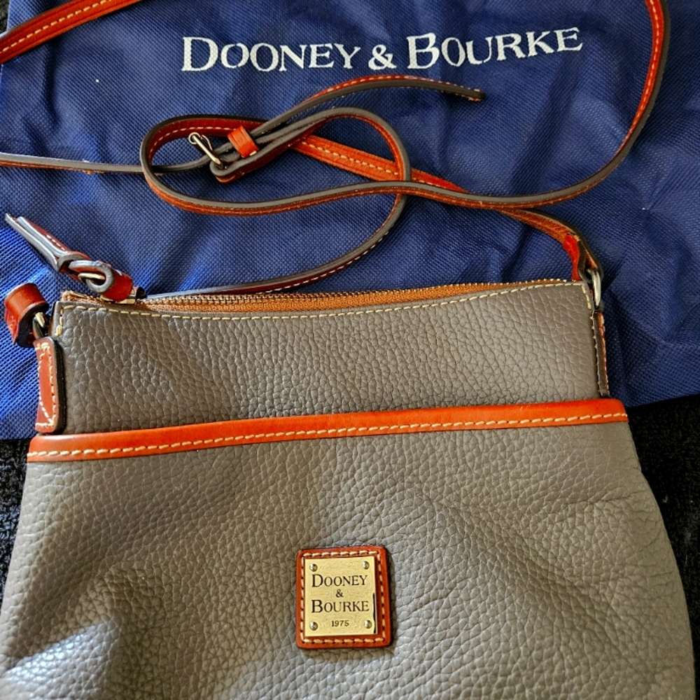 Dooney & Bourke Shoulder bag
